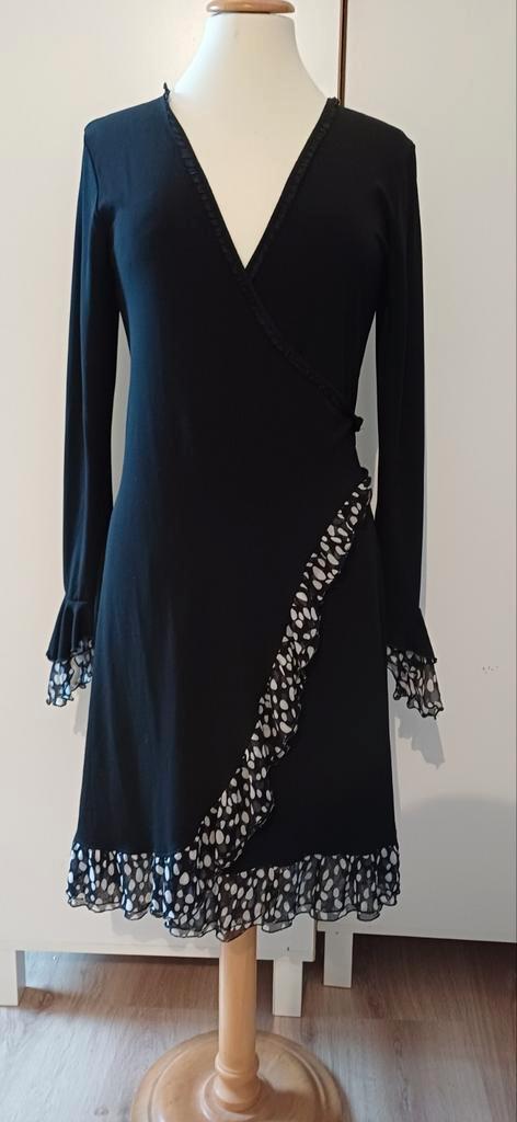 Talulabelle overslagjurk wikkeljurk mt M, Kleding | Dames, Jurken, Zo goed als nieuw, Maat 38/40 (M), Zwart, Onder de knie, Ophalen of Verzenden