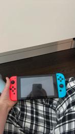 Nintendo switch, Spelcomputers en Games, Spelcomputers | Nintendo Switch, Ophalen of Verzenden, Zo goed als nieuw, Met 2 controllers