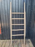 Decoratieve trap kledingrek decoratie voor in huis tuin, Doe-het-zelf en Verbouw, Ladders en Trappen, Ophalen, Gebruikt, Minder dan 2 meter