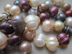 Zoetwater parel ketting verschillende kleuren parels 43 cm., Ophalen of Verzenden, Zo goed als nieuw, Overige kleuren, Steen of Mineraal