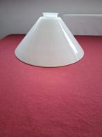 2 stuks melk wit glazen lampenkappen, Gebruikt, Wit, Rond, Ophalen of Verzenden