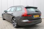 Volvo V60 B3 Essential Edition | Trekhaak | Stoelverwarming, Stof, 4 cilinders, 1634 kg, Origineel Nederlands