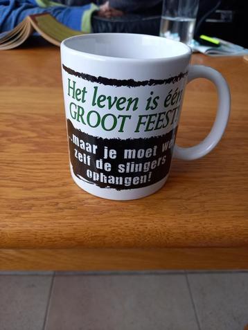 Mok - Het leven is een groot feest beschikbaar voor biedingen