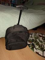 Zwarte rugzak met wieltjes en trekhaak, Zwart, Ophalen of Verzenden, Zo goed als nieuw, Wieltjes