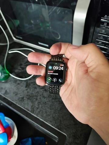 Apple watch se 44mm beschikbaar voor biedingen