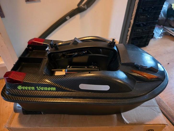 Leuke voerboot met basic dieptemeter, Watersport en Boten, Hengelsport | Karpervissen, Zo goed als nieuw, Overige typen, Ophalen