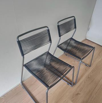 Vintage Stoelen beschikbaar voor biedingen