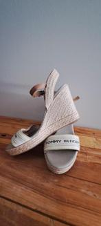 Tommy Hifliger 38 / 39, Ophalen of Verzenden, Zo goed als nieuw, Sneakers of Gympen