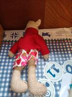 Schaap knuffel met rode trui en broek met fruit, Ophalen of Verzenden, Zo goed als nieuw, Overige typen