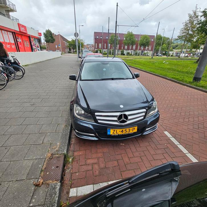 Mercedes-Benz C-Klasse C180 BE Aut7 2012 Zwart, Auto's, Mercedes-Benz, Particulier, C-Klasse, Benzine, Euro 5, C, Sedan, Automaat