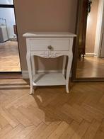 Leuk wit Queen Ann kastje met lade, Huis en Inrichting, Slaapkamer | Nachtkastjes, Ophalen, Gebruikt, 55 tot 70 cm, 45 tot 65 cm