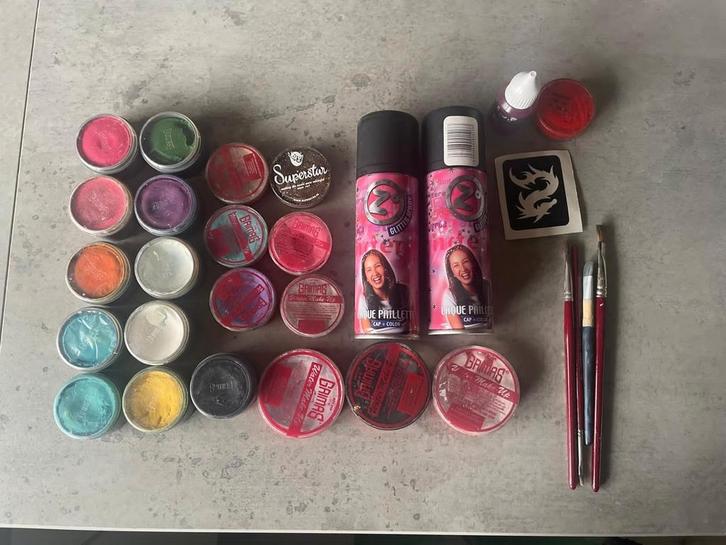 Grimas Grote Set Schmink en Glitter Spray, Hobby en Vrije tijd, Schilderen, Gebruikt, Overige typen, Ophalen of Verzenden