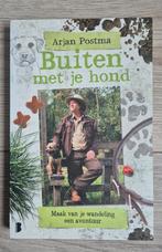 Arjan Postma - Buiten met je hond, Ophalen of Verzenden, Zo goed als nieuw, Koen van Santvoord; Arjan Postma