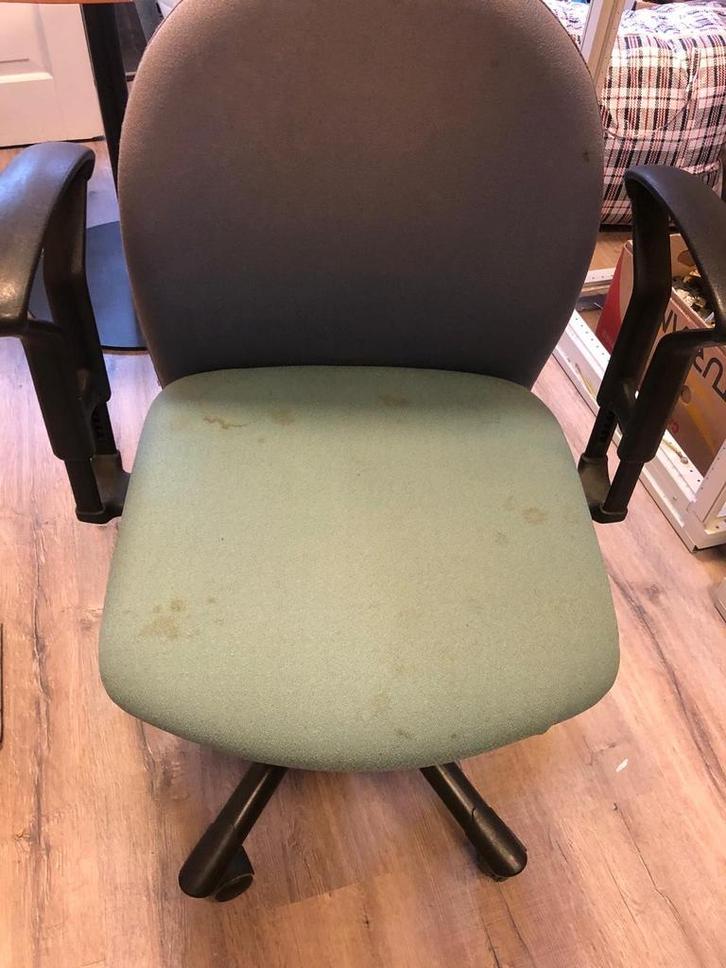 Verstelbare Bureaustoel - Comfortabel & Praktisch, Huis en Inrichting, Bureaustoelen, Gebruikt, Bureaustoel, Grijs, Ergonomisch