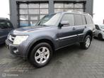 Mitsubishi Pajero 3.2 DI-D Instyle Side Window Van 251dkm Au, Auto's, Automaat, Stof, Gebruikt, Zwart