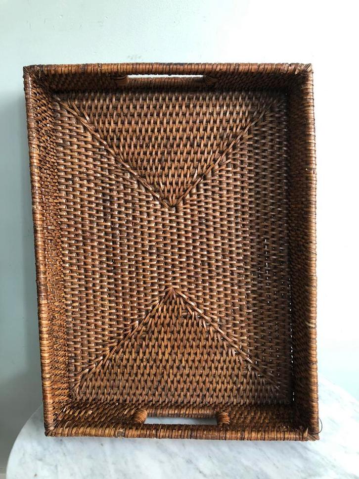 Rattan rotan dienblad Birmariet Myanmar, in goede staat, Huis en Inrichting, Woonaccessoires | Dienbladen, Zo goed als nieuw, Overige materialen