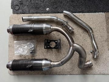 Suzuki GSXR 1000 k7 Carbon Shark Track 1000 dempers SV650 beschikbaar voor biedingen