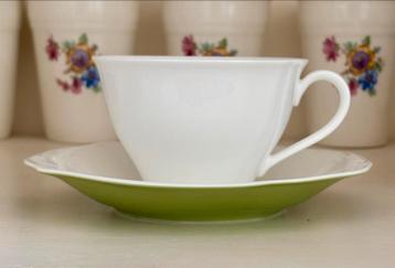 Villeroy en Boch Mira Colore kop en schotel groen beschikbaar voor biedingen