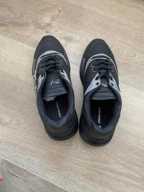 Schoenen maat 43 NIEUW, Kleding | Heren, Schoenen, Nieuw, Sneakers of Gympen, Zwart, Ophalen of Verzenden