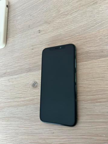 Zeer nette iphone 11 pro 256gb midnight green beschikbaar voor biedingen