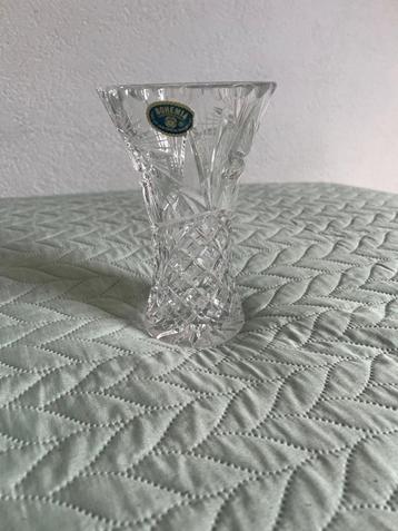 Vintage Boheemse kristallen vaas beschikbaar voor biedingen