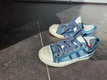 Stoere IKKE schoenen maat 28 beschikbaar voor biedingen