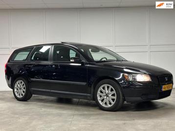 Volvo V50 2.4 Elan / Automaat / Schuidak / Airco / beschikbaar voor biedingen