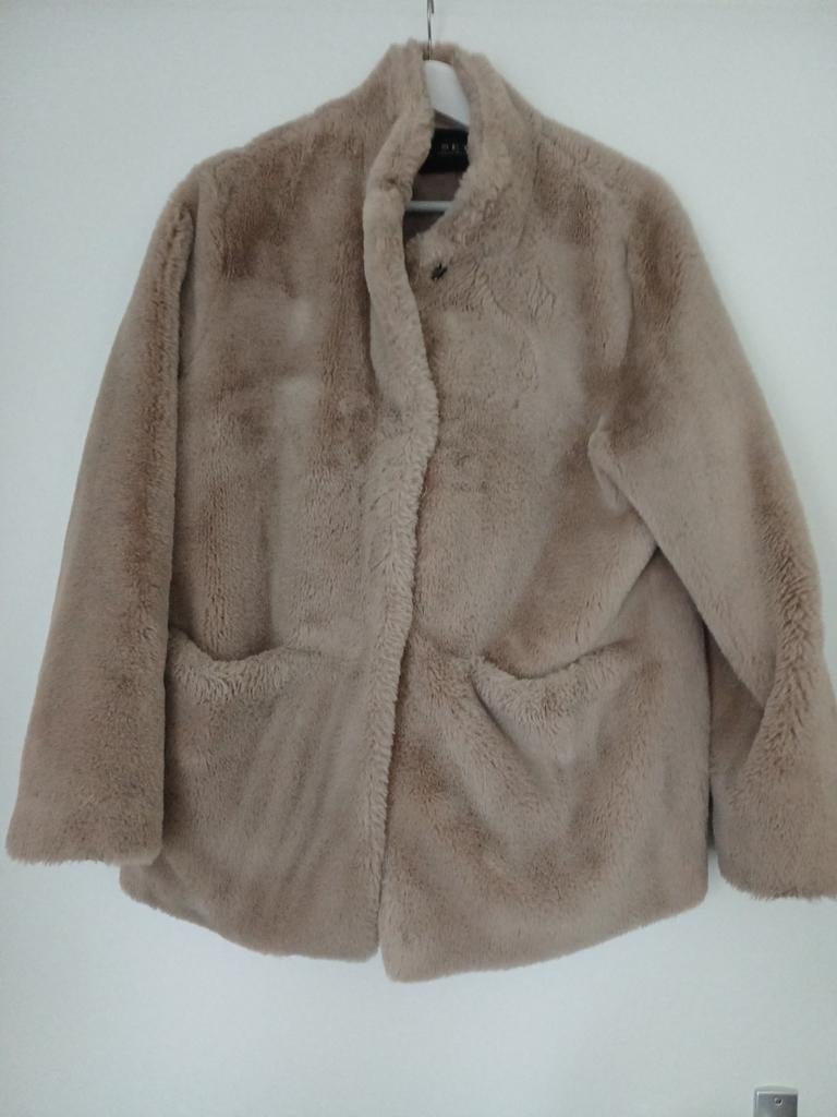 Beige faux fur jas, Ophalen of Verzenden, Zo goed als nieuw, Maat 36 (S)