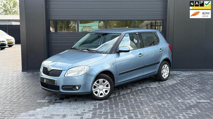 Skoda Fabia 1.4-16V Ambiente Airco|Cruise|Trekhaak, Auto's, Skoda, Bedrijf, Te koop, Fabia, ABS, Airbags, Airconditioning, Boordcomputer