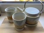 theepot met 2 bijpassende mokken HK-living look geel beige, Huis en Inrichting, Keuken | Servies, Keramiek, Overige typen, Nieuw