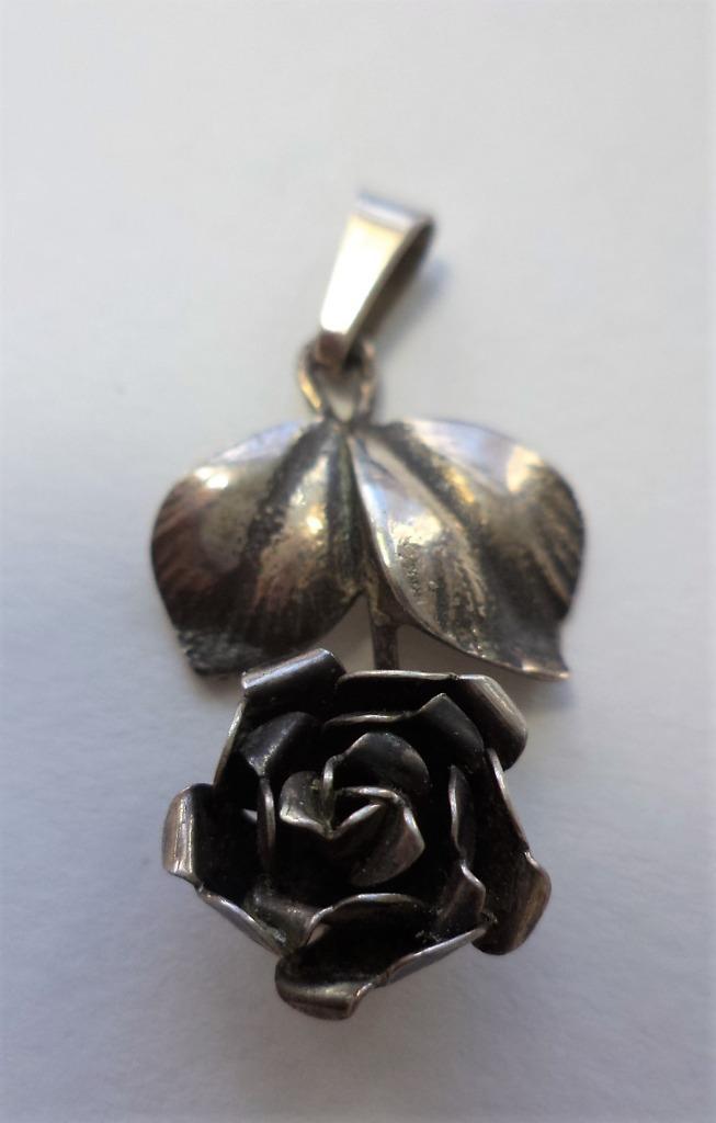 Hangertje met 2 blaadjes, Teka, Theodor Klotz (7579-901), Sieraden, Tassen en Uiterlijk, Kettinghangers, Zo goed als nieuw, Zilver