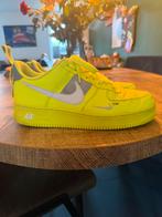 Nike Air Force 1 07 LV8 Utility Volt, Kleding | Heren, Ophalen of Verzenden, Zo goed als nieuw, Wit