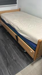 Invalide bed, Diversen, Ophalen, Zo goed als nieuw