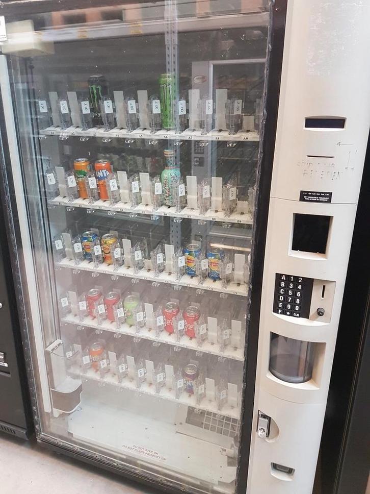 Frisdrank automaat gekoeld, Verzamelen, Automaten | Overige, Gebruikt, Ophalen