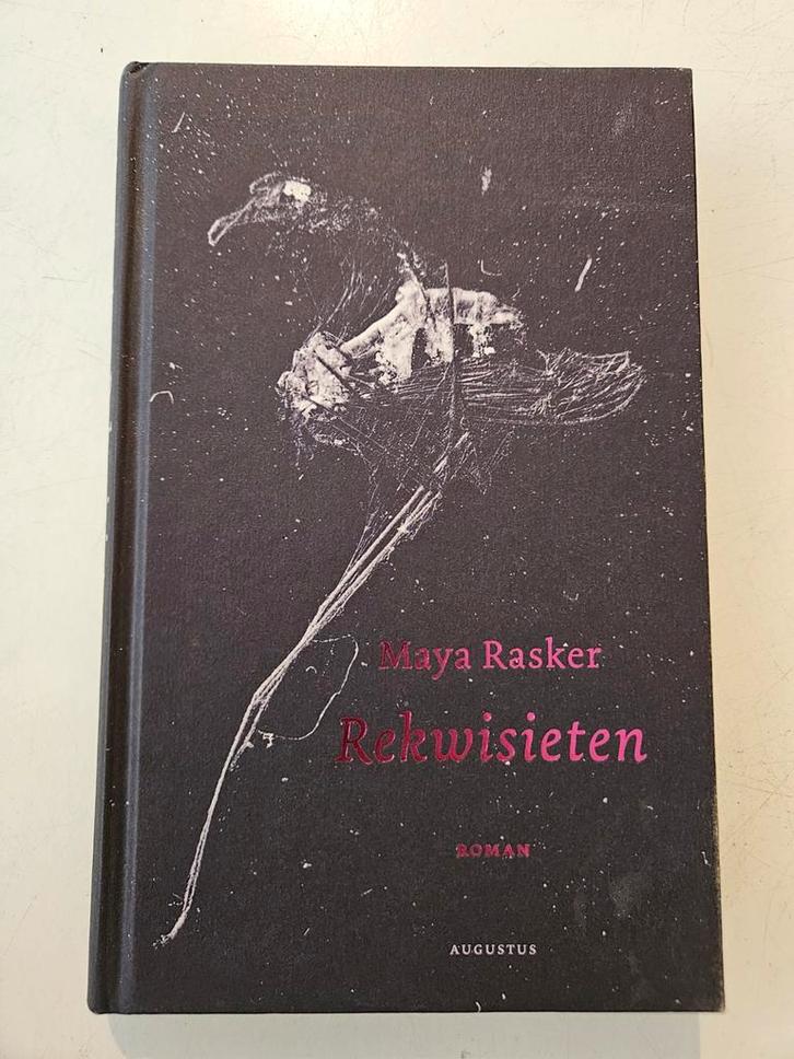 Maya Rasker - Rekwisieten, Boeken, Romans, Zo goed als nieuw, Ophalen of Verzenden