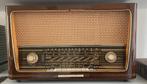 Vintage radio merk Wega Grundig antiek zeer netjes, Antiek en Kunst, Antiek | Tv's en Audio, Ophalen of Verzenden