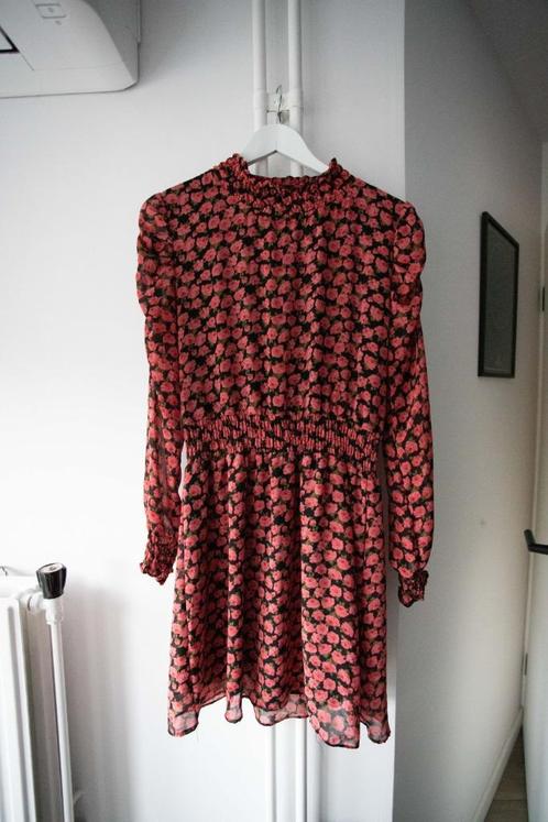 Jurk met bloemenpatroon Lofty Manner maat M, Kleding | Dames, Jurken, Gedragen, Maat 38/40 (M), Roze, Boven de knie, Ophalen of Verzenden