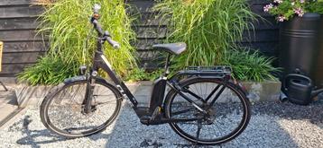 Dames Cube e bike zwart beschikbaar voor biedingen