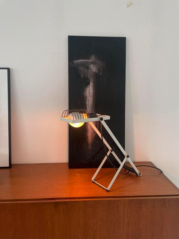 Artemide Sintesi, Huis en Inrichting, Lampen | Tafellampen, Zo goed als nieuw, 50 tot 75 cm, Ophalen of Verzenden