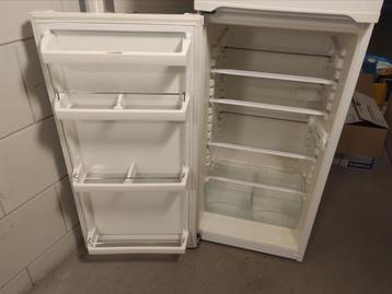 Koelkast - 61x55x157cm - Ideaal voor kleine ruimtes! beschikbaar voor biedingen