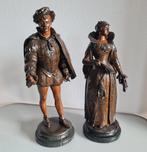 2 metalen beelden, man vrouw., Antiek en Kunst, Antiek | Koper en Brons, Ophalen of Verzenden