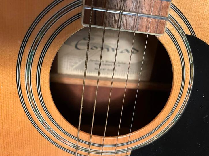 Conrad Klassieke Gitaar. Kleur donker bruin., Muziek en Instrumenten, Snaarinstrumenten | Gitaren | Akoestisch, Gebruikt, Klassieke of Spaanse gitaar