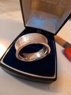 Prachtige vintage zilveren ring, Sieraden, Tassen en Uiterlijk, Ringen, 19 tot 20, Ophalen of Verzenden, Zo goed als nieuw, Dame
