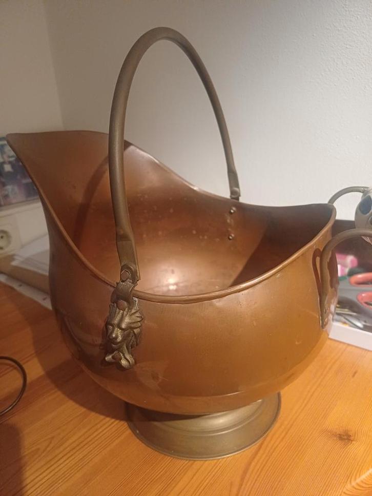 Oude helmketel, rood koper met geel koper accenten, Antiek en Kunst, Antiek | Koper en Brons, Ophalen of Verzenden