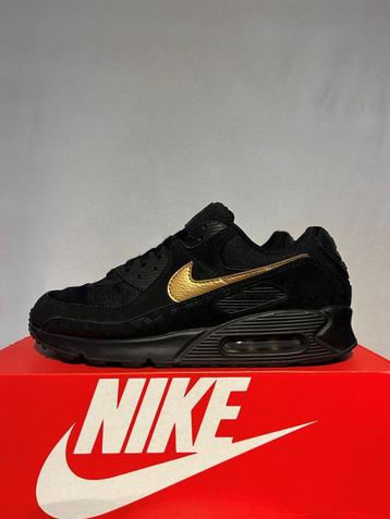 Maat 45 - Nike Air Max 90 Black Gold Muguard Pattern beschikbaar voor biedingen