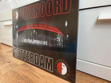 Feyenoord bureau legger beschikbaar voor biedingen