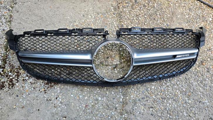 Mercedes C63 AMG Grill W205 360 camera, Auto-onderdelen, Carrosserie en Plaatwerk, Bumper, Mercedes-Benz, Voor, Gebruikt, Ophalen of Verzenden