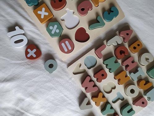 Houten cijfer + letter puzzel MOOIE KLEUREN ZGAN, Kinderen en Baby's, Speelgoed | Houten speelgoed, Zo goed als nieuw, Overige typen