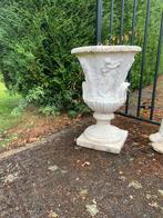 Een prachtige tuinvaas, Tuin en Terras, Tuinvazen, Ophalen, Zo goed als nieuw
