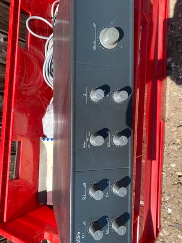 Bosch versterker mixer met set philips speakers beschikbaar voor biedingen